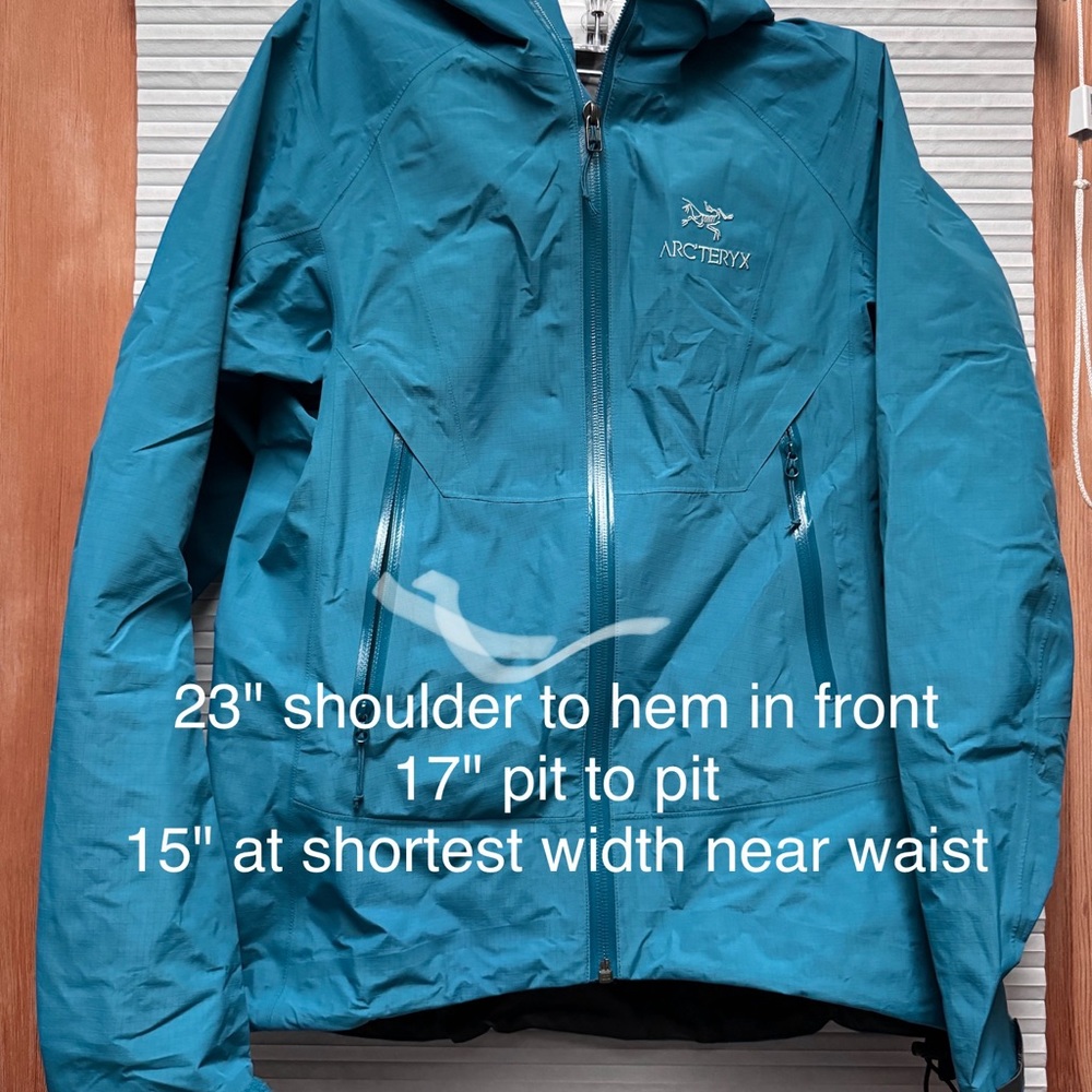 ARC'TERYX GORE-TEX rain jacket.  Xs. Blue.
